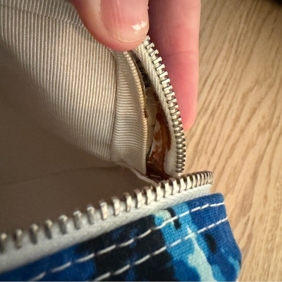 Chanel Vintage Surfline Flap Bag - Picture 13 of 15